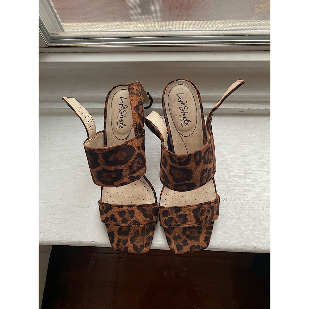 super cute chunky wedges! 🐆